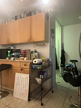 munchbutt28 online show from March 27, 2026, 2:53 am