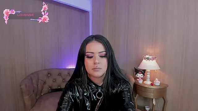 Snapshot of SoffiQueen chatting on February 26, 2025, 3:32 pm SoffiQueen online show from February 26, 2025, 3:32 pm