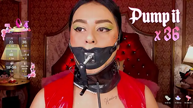 SoffiQueen online show from February 10, 2026, 2:16 pm