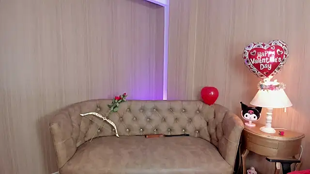 Snapshot of SoffiQueen chatting on February 19, 2025, 12:46 am SoffiQueen online show from February 19, 2025, 12:46 am