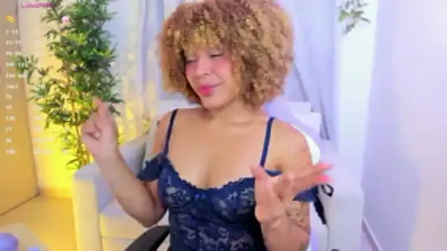 Snapshot of natty_romanof_18 chatting on May 11, 2026, 11:55 am natty romanof 18 online show from May 11, 2026, 11:55 am