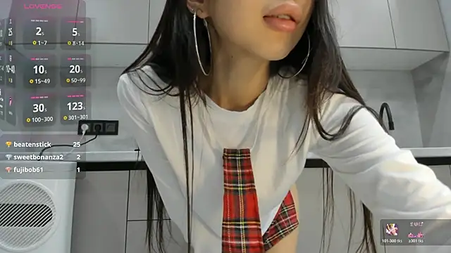 Snapshot of Mia_Meow_ chatting on November 2, 2025, 8:03 pm Mia Meow online show from November 2, 2025, 8:03 pm