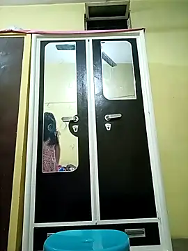 Snapshot of heenage chatting on November 3, 2025, 4:54 pm heenage online show from November 3, 2025, 4:54 pm