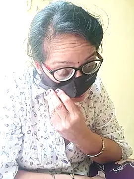 Snapshot of heenage chatting on September 10, 2025, 8:35 am heenage online show from September 10, 2025, 8:35 am