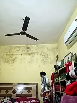 Snapshot of heenage chatting on November 12, 2025, 4:05 am heenage online show from November 12, 2025, 4:05 am