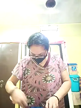 heenage online show from April 16, 2026, 4:13 am