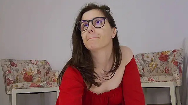 SophieeRain online show from October 13, 2025, 1:23 pm