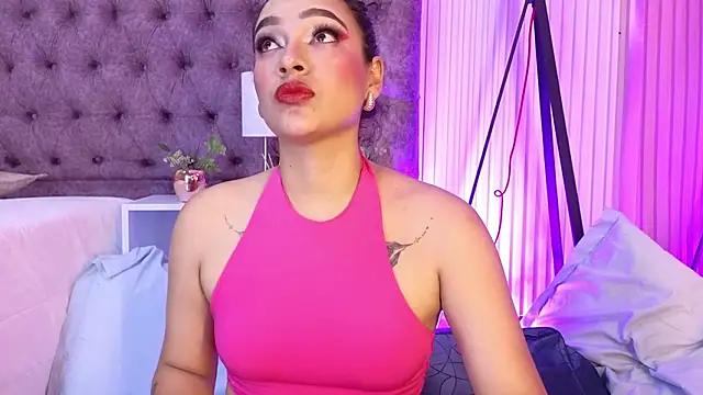 EMILYY FOXY online show from February 6, 2026, 6:59 pm