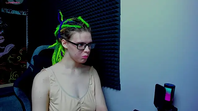 KIKI Krash online show from September 13, 2025, 10:04 am