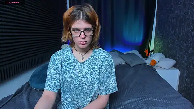 KIKI Krash online show from March 1, 2025, 10:24 am