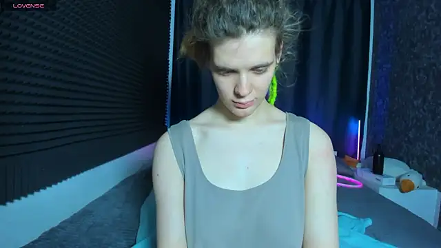 KIKI Krash online show from January 18, 2026, 11:02 am