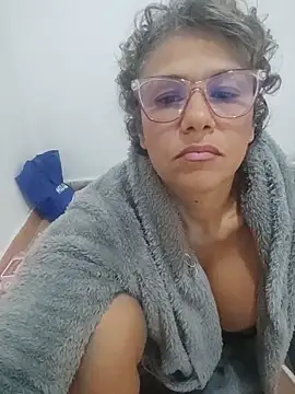 gretasexcy online show from April 17, 2026, 10:18 am