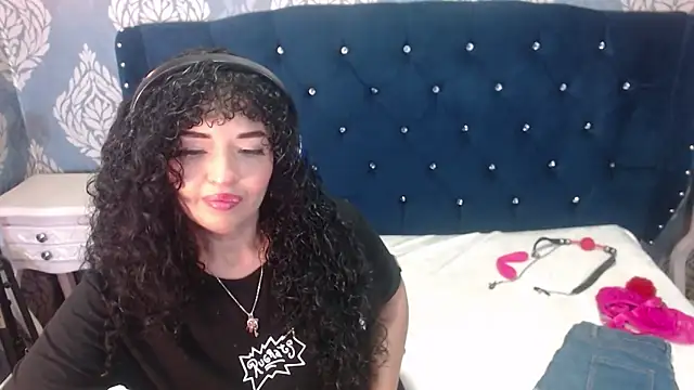 Sofiacowperx online show from May 15, 2026, 1:31 pm