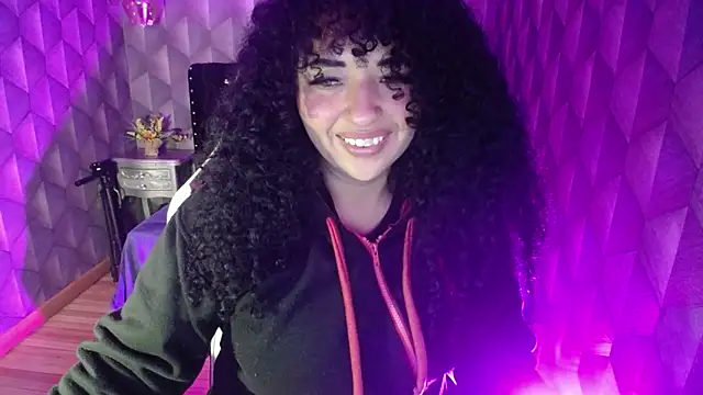 Sofiacowperx online show from February 27, 2025, 3:37 pm