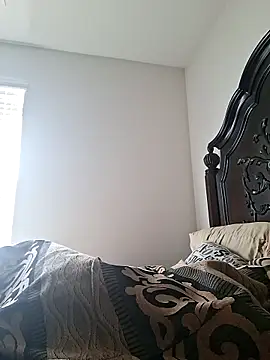 bigboytoy912 online show from April 13, 2026, 2:43 pm