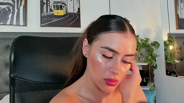 Snapshot of alicee_cooper chatting on March 10, 2025, 2:26 pm alicee cooper online show from March 10, 2025, 2:26 pm