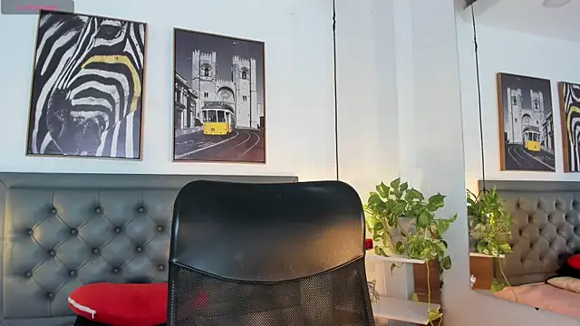 Snapshot of alicee_cooper chatting on March 3, 2025, 2:28 pm alicee cooper online show from March 3, 2025, 2:28 pm