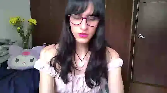 Snapshot of Alice_love29 chatting on February 27, 2025, 5:37 pm Alice love29 online show from February 27, 2025, 5:37 pm