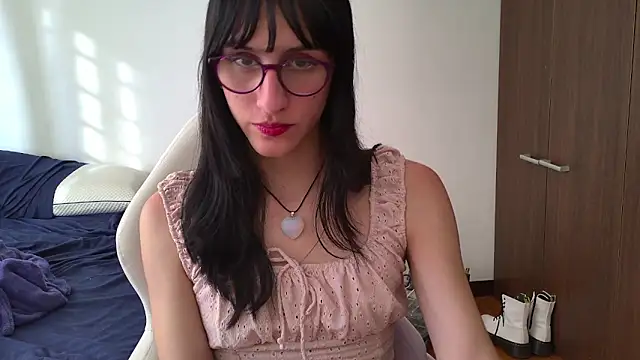 Snapshot of Alice_love29 chatting on January 22, 2025, 9:32 pm Alice love29 online show from January 22, 2025, 9:32 pm