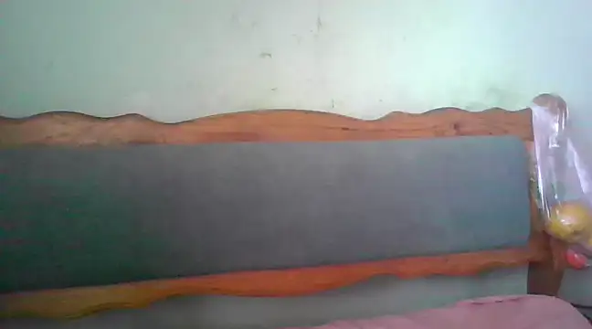 Snapshot of MikaKors chatting on March 10, 2025, 8:28 am MikaKors online show from March 10, 2025, 8:28 am