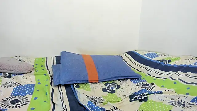 Snapshot of Nathaly_love96 chatting on March 21, 2025, 10:39 pm Nathaly love96 online show from March 21, 2025, 10:39 pm