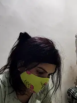 Snapshot of illay_love chatting on March 10, 2025, 4:57 pm illay love online show from March 10, 2025, 4:57 pm