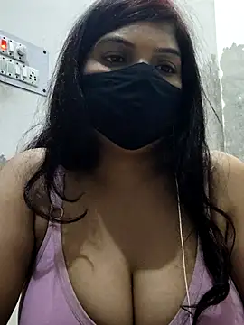 Snapshot of illay_love chatting on October 30, 2025, 7:00 pm illay love online show from October 30, 2025, 7:00 pm