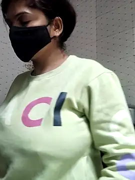 Snapshot of illay_love chatting on January 7, 2026, 6:07 am illay love online show from January 7, 2026, 6:07 am