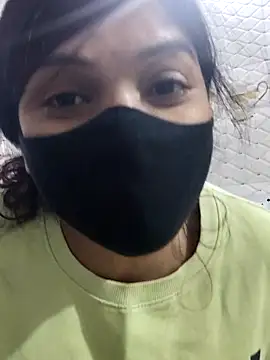 Snapshot of illay_love chatting on December 19, 2025, 5:37 pm illay love online show from December 19, 2025, 5:37 pm