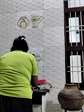 illay love online show from February 14, 2026, 3:56 pm