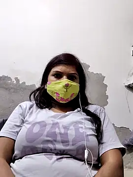 Snapshot of illay_love chatting on December 1, 2025, 6:42 pm illay love online show from December 1, 2025, 6:42 pm