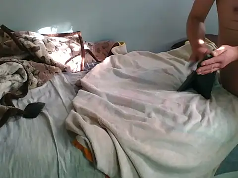 Horny208 online show from October 24, 2025, 2:16 pm