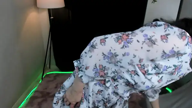 Ninasaaaa online show from December 31, 2024, 8:37 am