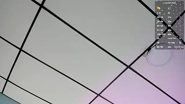 Sophia Lemos online show from September 9, 2025, 1:31 pm