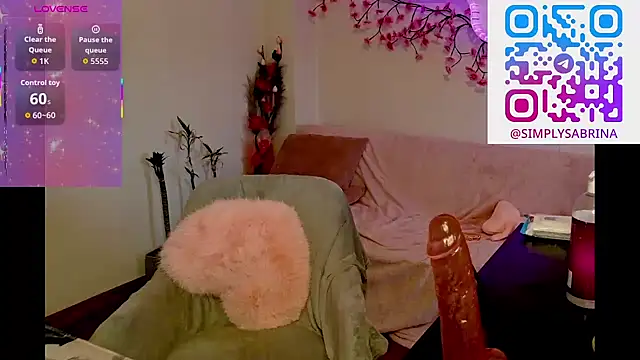 AustrianGirl99 online show from June 12, 2026, 4:38 pm