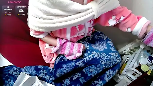 Snapshot of arincochu chatting on March 1, 2025, 9:07 am arincochu online show from March 1, 2025, 9:07 am