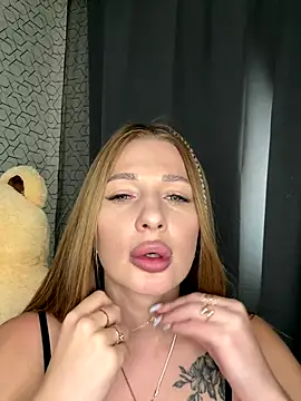 Snapshot of Tatti-Go chatting on September 14, 2025, 12:49 pm Tatti-Go online show from September 14, 2025, 12:49 pm