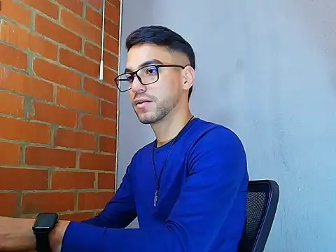 Leandro valenzuela online show from October 11, 2025, 3:35 pm