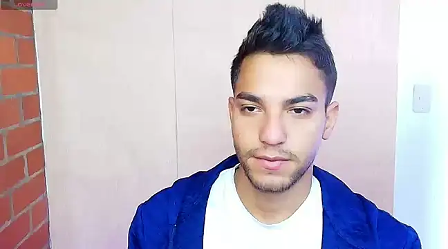 Snapshot of Leandro_valenzuela chatting on March 6, 2025, 12:19 pm Leandro valenzuela online show from March 6, 2025, 12:19 pm