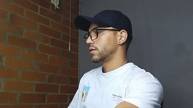 Leandro valenzuela online show from March 19, 2026, 12:32 am