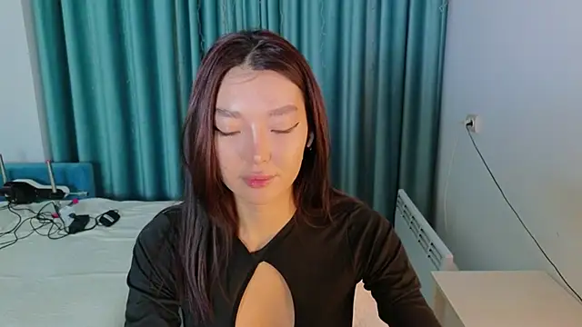 AudreyMell online show from October 10, 2025, 3:02 pm