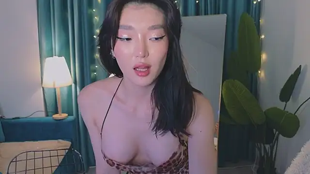 Snapshot of AudreyMell chatting on February 6, 2025, 6:13 pm AudreyMell online show from February 6, 2025, 6:13 pm