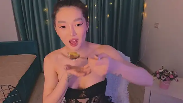 Snapshot of AudreyMell chatting on February 5, 2025, 2:48 pm AudreyMell online show from February 5, 2025, 2:48 pm