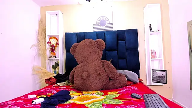 AlissonSpears online show from June 29, 2026, 6:40 pm