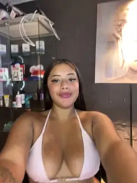 ElaaPerez online show from November 10, 2025, 2:55 pm