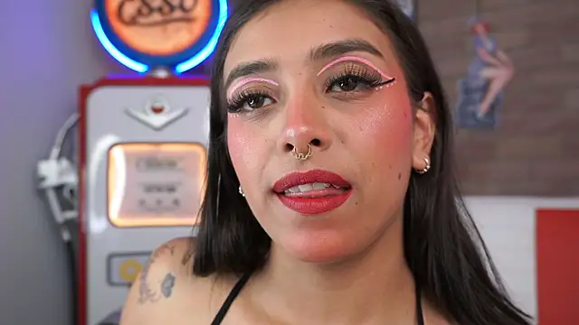 miss collins online show from May 5, 2026, 6:11 pm