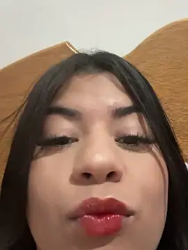 Jhullyfonseca online show from October 3, 2025, 2:59 am