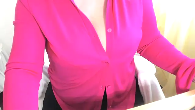 Snapshot of Diadi75 chatting on February 1, 2025, 11:31 am Diadi75 online show from February 1, 2025, 11:31 am