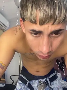 Snapshot of boy_latino_sex chatting on November 6, 2025, 7:45 am boy latino sex online show from November 6, 2025, 7:45 am