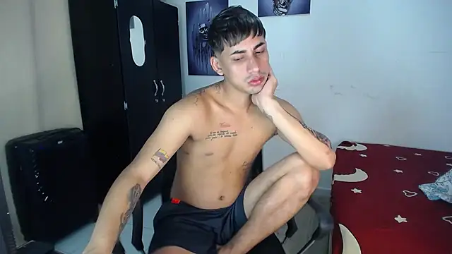 Snapshot of boy_latino_sex chatting on November 27, 2025, 12:00 am boy latino sex online show from November 27, 2025, 12:00 am